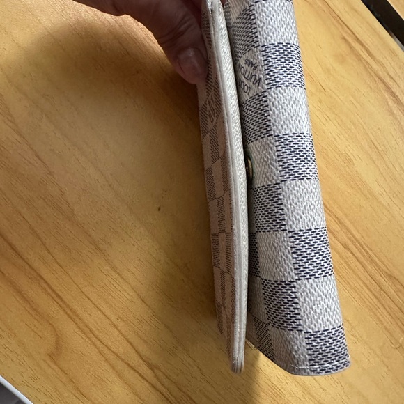 𝓛𝓸𝓤𝓘𝓢 𝓥𝓤𝓘𝓽𝓽𝓸𝓝 Tresor Wallet - Picture 6 of 16